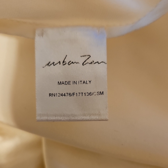 Elegant Cream Mini Dress - Picture 8 of 8